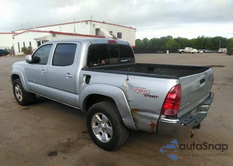 2005 Toyota Tacoma Prerunner V6 z USA, uszkodzony, nr VIN 5TEJU62N95Z006939